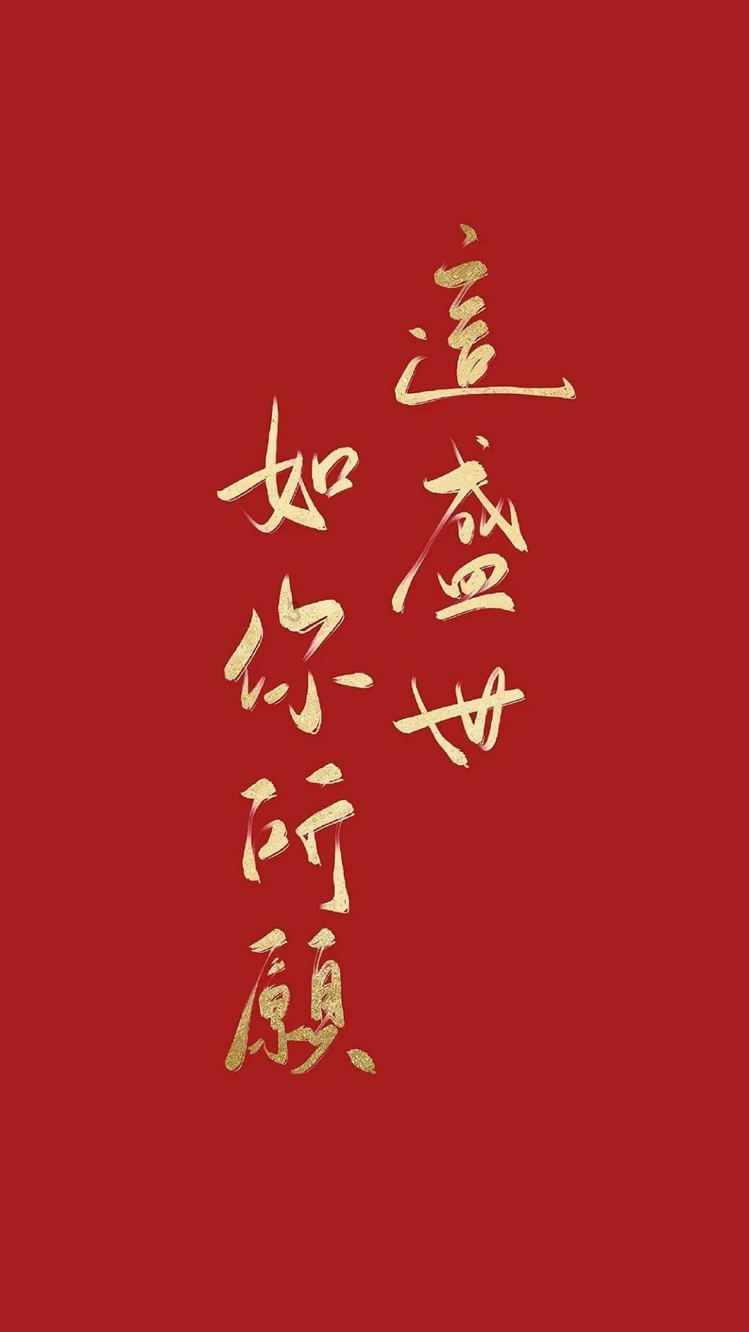 沙滩游玩的女孩们